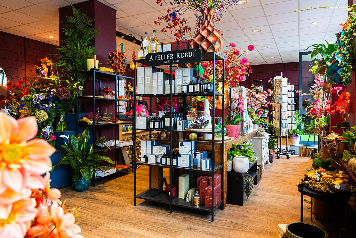 Atelier Rebul bij Anja Bloementrends in winkel