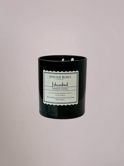 Atelier Rebul Istanbul geurkaars in glas, hoogwaardige was en elegante afwerking