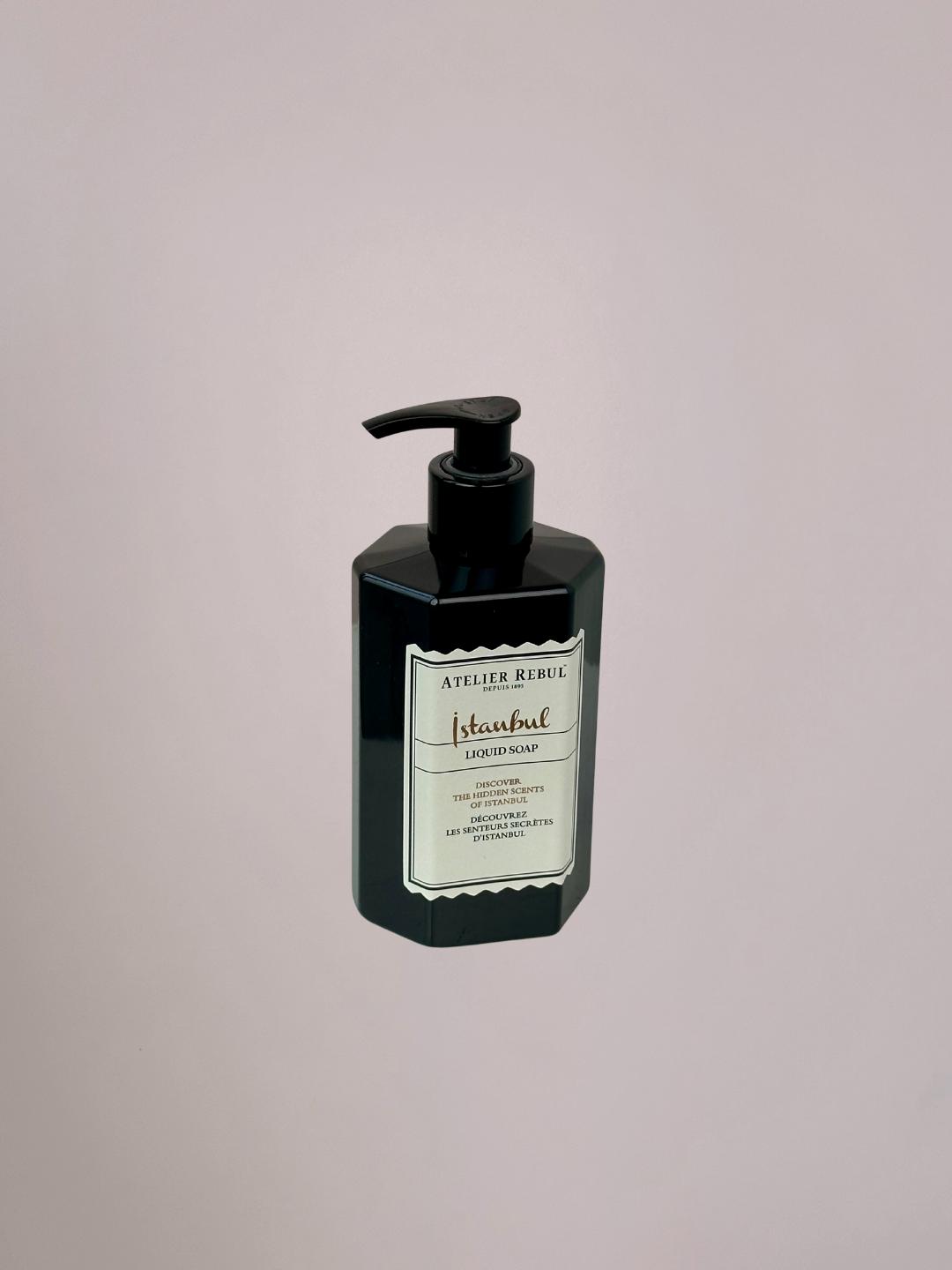 Handzeep pompje van Atelier Rebul Istanbul voor hygiënisch en eenvoudig gebruik