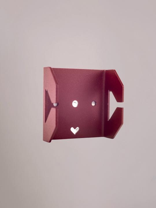 Bordeaux bracket van Studio Mippe die elke wandplank tray een warme, sfeervolle uitstraling geeft.