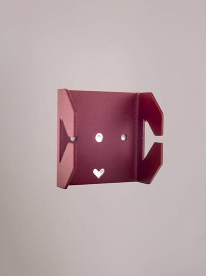 Bordeaux bracket van Studio Mippe die elke wandplank tray een warme, sfeervolle uitstraling geeft.