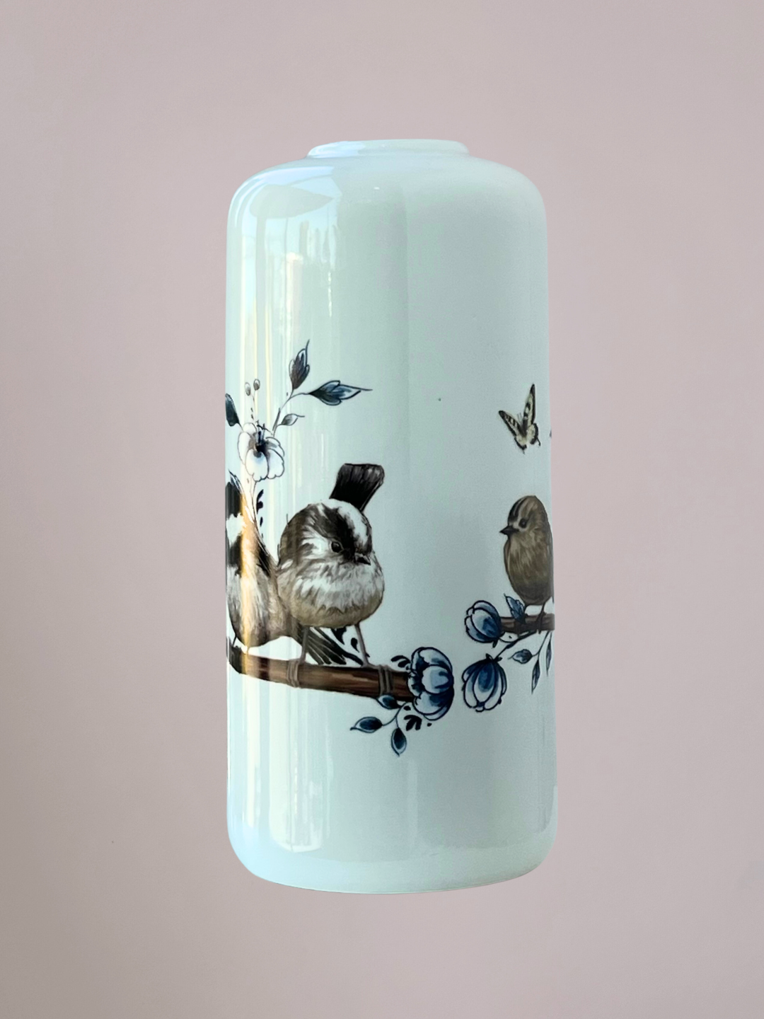 Alt-tekst:
Cilindervaas Bosvogels 30 cm van Heinen Delfts Blauw met Delfts blauwe bloesem en rondlopende bosvogels in modern keramisch design