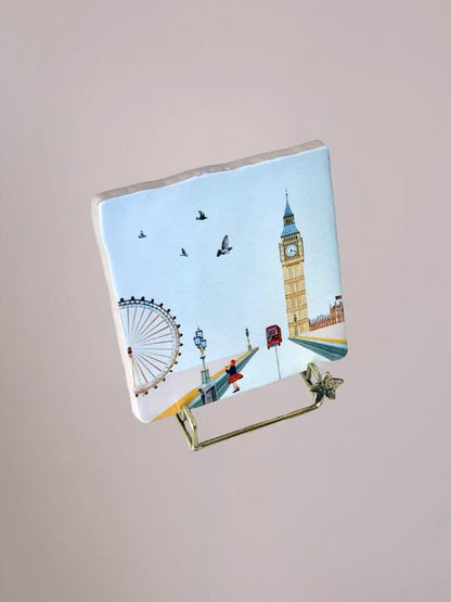 StoryTiles Eye On London tegeltje met sfeervol Londen ontwerp, handgemaakt tegeltje van 10x10 cm
