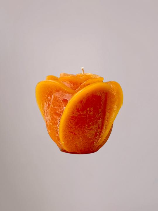 Indian Summer Roses Candle Klein in warme tint met rozenstructuur, decoratieve kaars van 12x10 cm