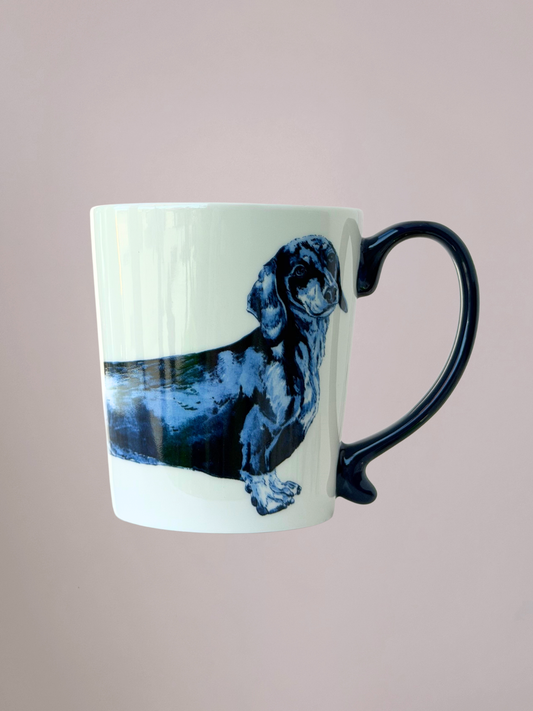 Keramische Mug Dachshund mok 300ml met teckel die rondom de mok doorloopt, speels hondendesign