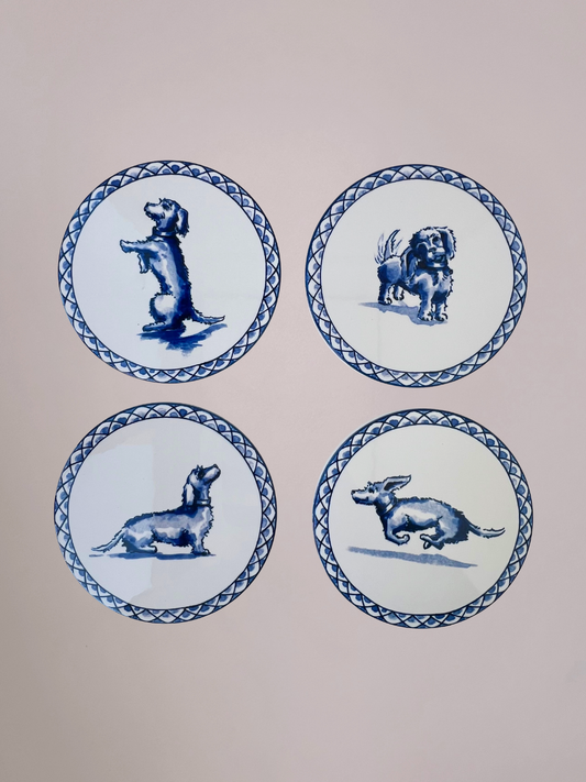 Set van 4 keramische Teckel Onderzetters van Heinen Delfts Blauw met Delfts blauwe teckel illustraties en kurk onderzijde