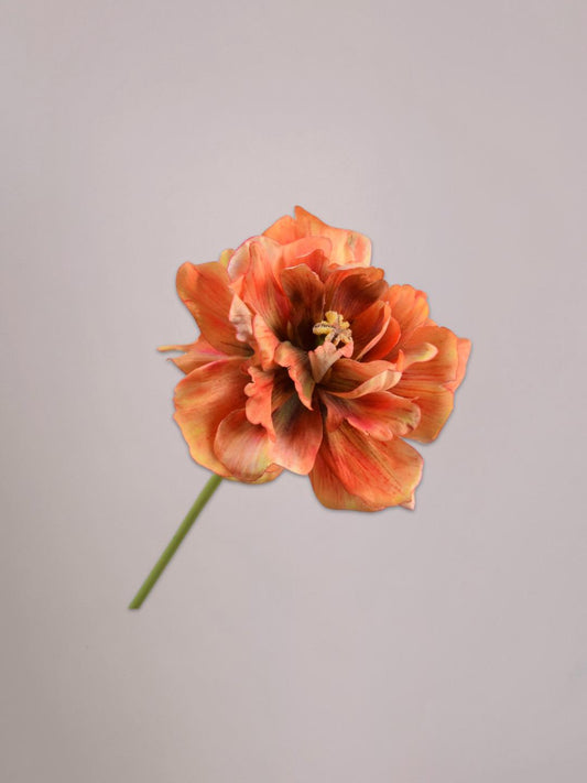 Oranje-bruine tulp kunststeel van Silk-ka met realistische bloem en groene steel in een vaas