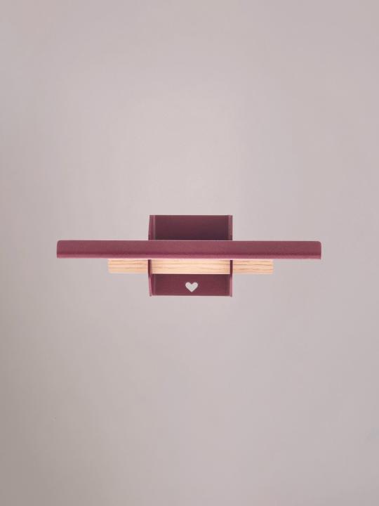 Bordeaux wandplank klein van Studio Mippe, warm en elegant.