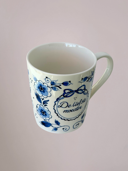 Delfts blauwe wensmok ‘de liefste moeder’ van Heinen Delfts Blauw, keramische mok 300ml met klassieke decoratie