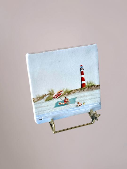 StoryTiles Ziltig Zand Van Ameland tegeltje met sfeervol strand en eilandontwerp, handgemaakt tegeltje van 10x10 cm